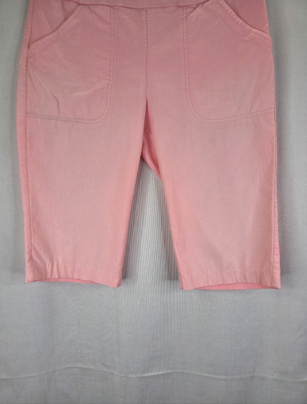 Jamie Sadock Women's Pink Basic Airwear Light Weight Golf Bermuda Shorts Size 8 - Picture 4 of 12